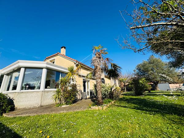 Grande maison familiale de 177 m² - 5 chambres - Extérieur sans vis-à-vis - Au calme