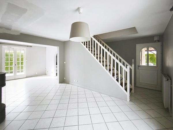 HONGUEMARE-GUENOUVILLE – Maison de 108 m², 3 chambres + bureau, terrain de 1 543 m²