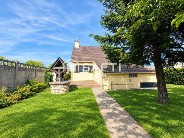 Belle maison familiale indépendante avec jardin tout autour !