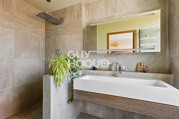 Appartement à vendre de 5 pièces de 132 m²