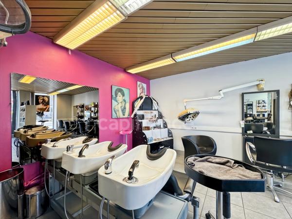 Salon de coiffure mixte, onglerie, esthétique à vendre CHATEAU CHINON VILLE (58), centre ville emplacement N°1