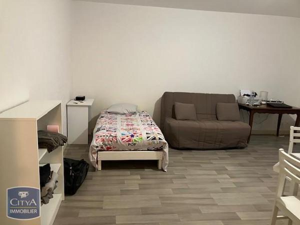 Appartement à louer 1 pièce 38.48m² Laval (53000)