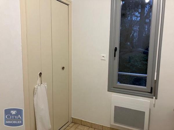 Appartement à louer 1 pièce 38.48m² Laval (53000)
