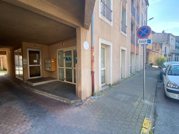 Local proche centre ville vendu loué
