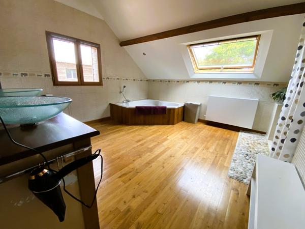 Saint-Malon-sur-Mel (35750) Belle longère en pierre en campagne de Saint Malon Sur Mel