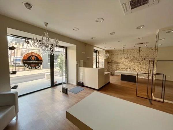 Location Local commercial 2 pièces 87 m2 à Bourgoin-Jallieu