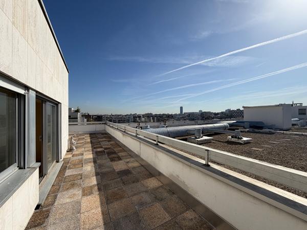 Appartement Paris 15, terrasse panoramique 50m² au dernier étage