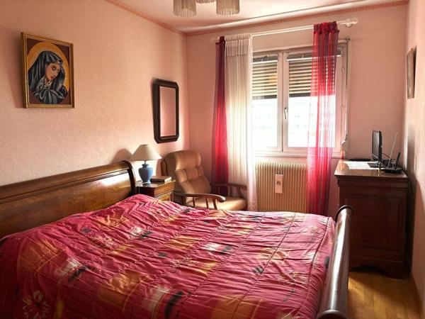 SAINT ETIENNE, rue Désiré Claude  Appartement 79.22 m² 2 chambres GARAGE CAVE