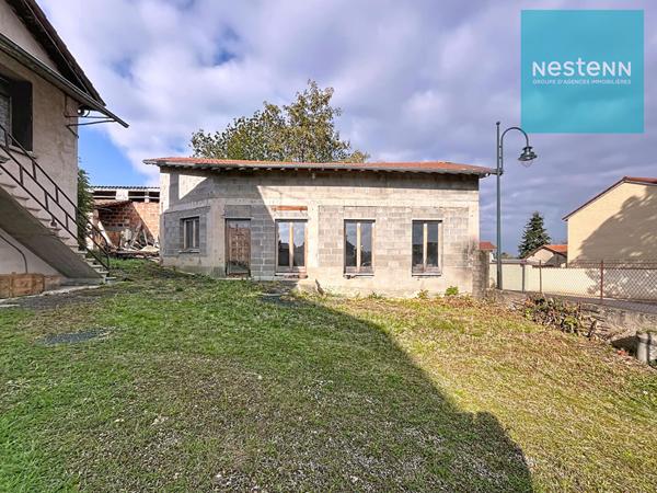 Maison à rénover - 42130 Montverdun - 90 m² environ - atelier 115 m² - terrain de 700 m²