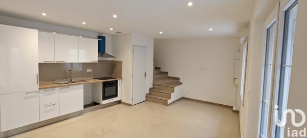 Maison 3 pièces de 65 m² à Milhaud (30540)