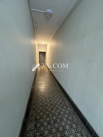 Appartement
                                                                                                                                                                                                                                                                                                                        5 pièce(s)                                                                                                                                                                                                          3 chambre(s)                                                                                                                                                                                                          142  m²