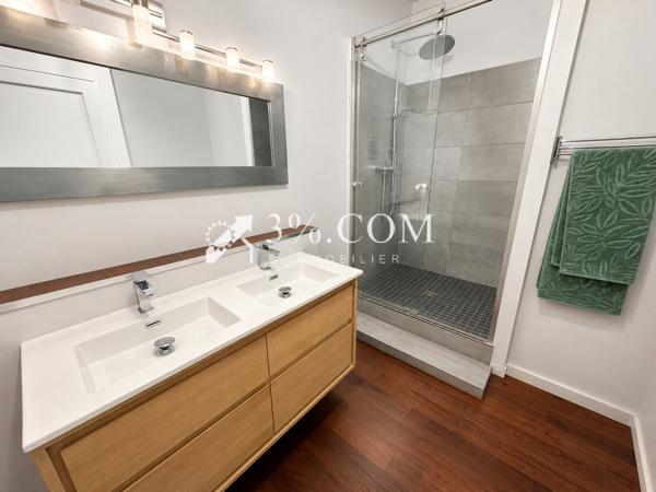 Appartement
                                                                                                                                                                                                                                                                                                                        5 pièce(s)                                                                                                                                                                                                          3 chambre(s)                                                                                                                                                                                                          142  m²
