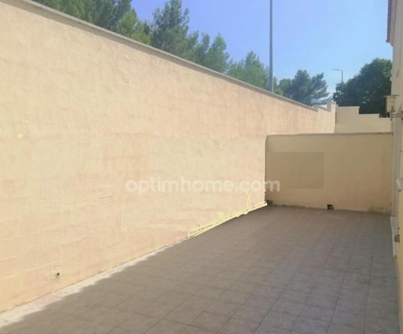 MAISON 4 PIECES 3 CHAMBRES A NIMES AVEC GARAGE ET SOUS SOL