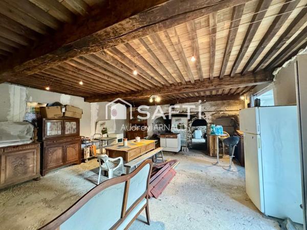 Authentique longère au cœur d’un hameau paisible de Giat