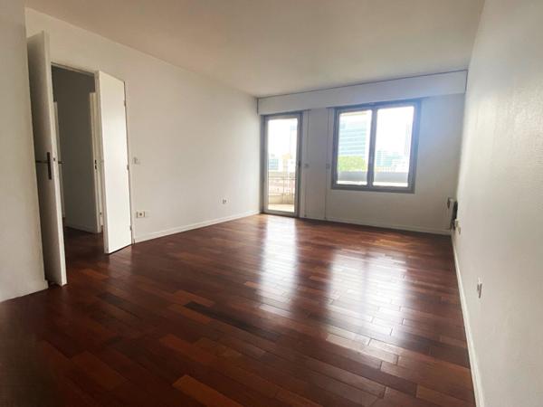 Courbevoie appartement à vendre 2 pièces Rsd services Rue Sainte Marie