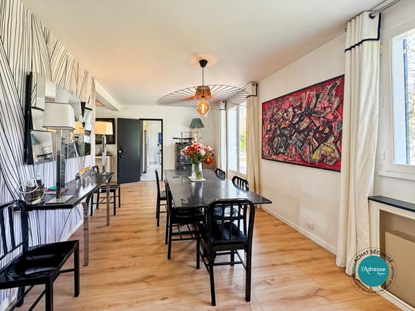 Maison familiale 8 pièces 245 m2 de type "FLEURY" village levitt Mennecy