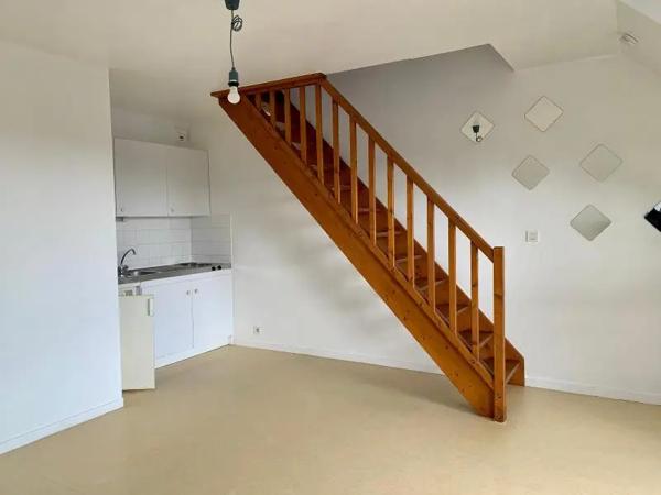 Appartement à louer 2 pièces 41.74m²