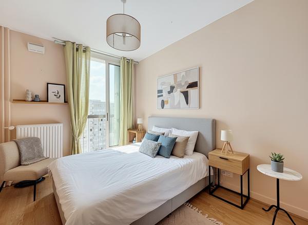 Appartement
         4 pièces
        - 71 m² 82 000 € *