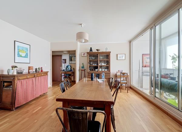 Appartement
         4 pièces
        - 71 m² 82 000 € *