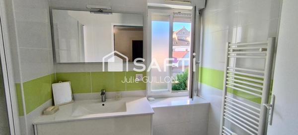 Charmante maison avec 35 m² à exploiter.