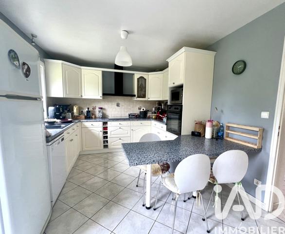 Maison à vendre 8 pièces 179 m² Frignicourt