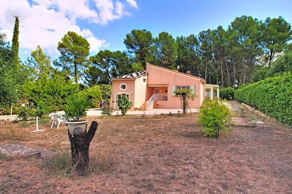A VENDRE EN EXCLUSIVITÉ MAISON 134 m² 4 chambres sur 1845 m² de terrain à TRANS-EN-PROVENCE