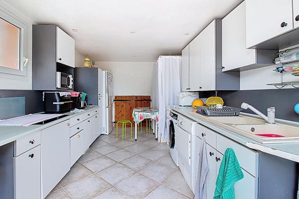 A VENDRE EN EXCLUSIVITÉ MAISON 134 m² 4 chambres sur 1845 m² de terrain à TRANS-EN-PROVENCE