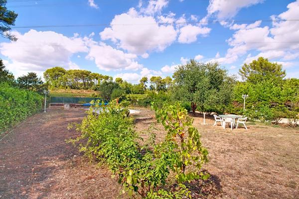 A VENDRE EN EXCLUSIVITÉ MAISON 134 m² 4 chambres sur 1845 m² de terrain à TRANS-EN-PROVENCE