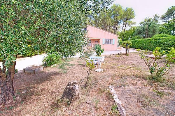 A VENDRE EN EXCLUSIVITÉ MAISON 134 m² 4 chambres sur 1845 m² de terrain à TRANS-EN-PROVENCE