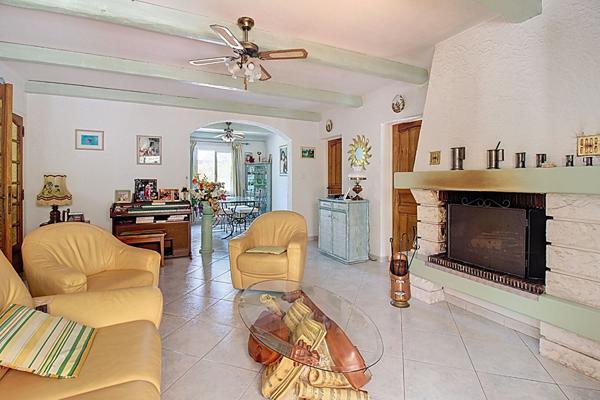 A VENDRE EN EXCLUSIVITÉ MAISON 134 m² 4 chambres sur 1845 m² de terrain à TRANS-EN-PROVENCE