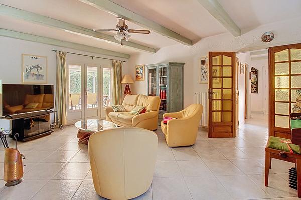 A VENDRE EN EXCLUSIVITÉ MAISON 134 m² 4 chambres sur 1845 m² de terrain à TRANS-EN-PROVENCE