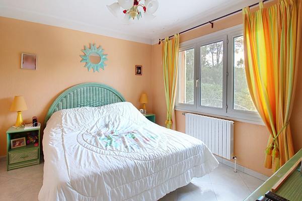 A VENDRE EN EXCLUSIVITÉ MAISON 134 m² 4 chambres sur 1845 m² de terrain à TRANS-EN-PROVENCE