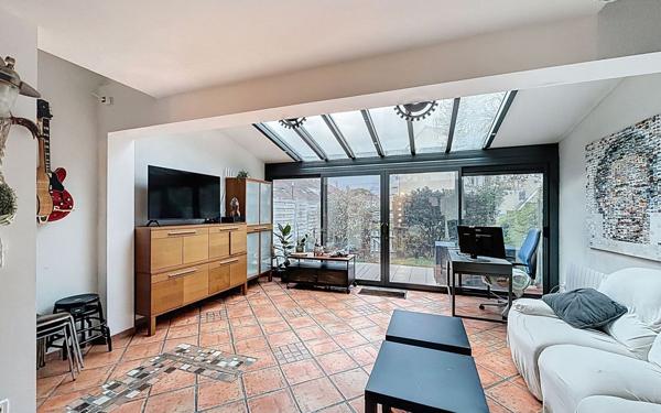 Maison à vendre    5 pièces • 100 m2 Montigny-le-Bretonneux