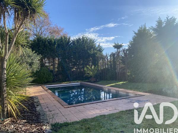 Maison à vendre 6 pièces 133 m² Saint-Aubin-de-Médoc