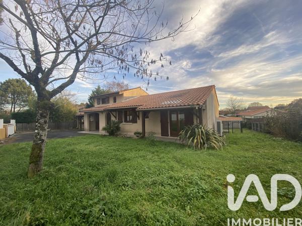Maison à vendre 6 pièces 133 m² Saint-Aubin-de-Médoc