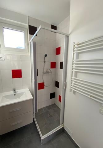 Appartement
                                                                                                                                                                                                                                                                                                                        3 pièce(s)                                                                                                                                                                                                          2 chambre(s)                                                                                                                                                                                                          47  m²