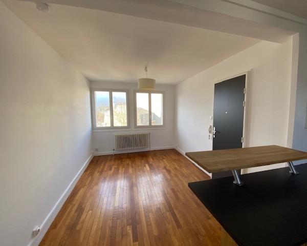 Appartement
                                                                                                                                                                                                                                                                                                                        3 pièce(s)                                                                                                                                                                                                          2 chambre(s)                                                                                                                                                                                                          47  m²