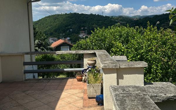 Maison à vendre    5 pièces •  Rive-de-Gier