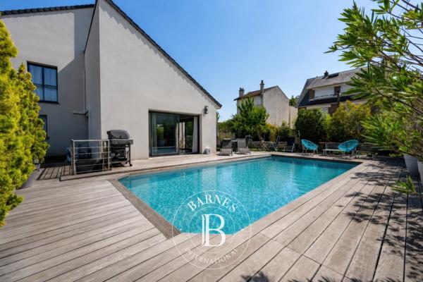 Bry-sur-Marne, Maison 5 Chambres -  200 m² à vendre