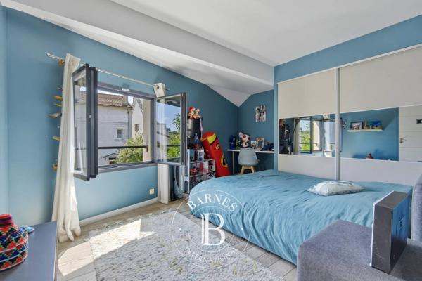 Bry-sur-Marne, Maison 5 Chambres -  200 m² à vendre