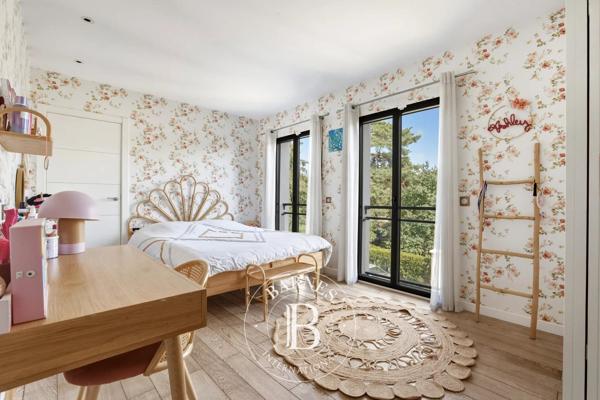 Bry-sur-Marne, Maison 5 Chambres -  200 m² à vendre
