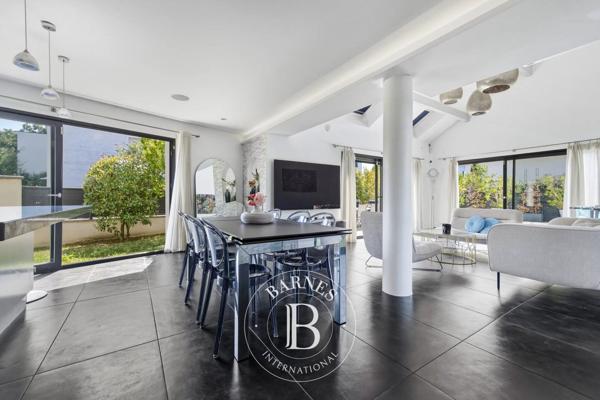 Bry-sur-Marne, Maison 5 Chambres -  200 m² à vendre