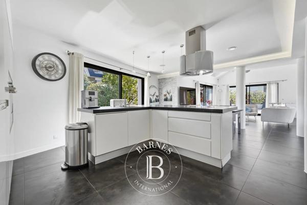 Bry-sur-Marne, Maison 5 Chambres -  200 m² à vendre
