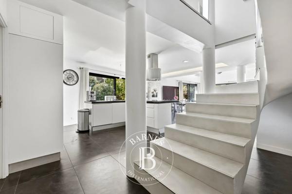 Bry-sur-Marne, Maison 5 Chambres -  200 m² à vendre