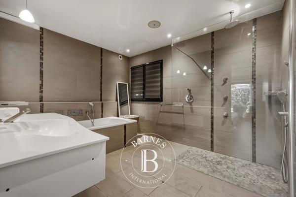 Bry-sur-Marne, Maison 5 Chambres -  200 m² à vendre