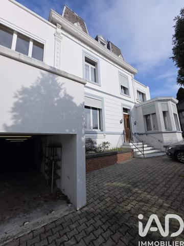 Maison à vendre 12 pièces 292 m² Maubeuge