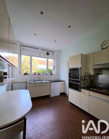 Maison à vendre 12 pièces 292 m² Maubeuge