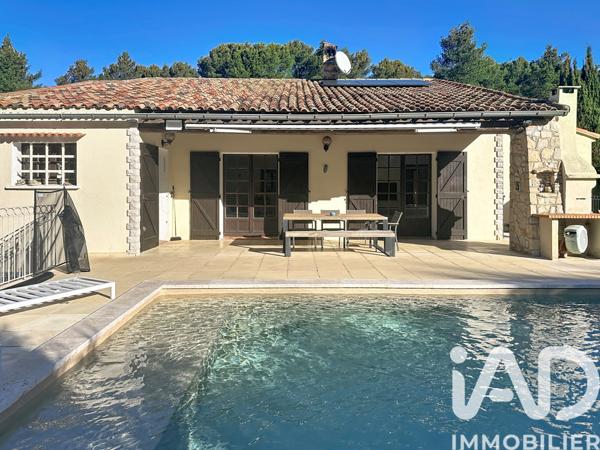 Maison à vendre 8 pièces 230 m² Roquefort-la-Bédoule