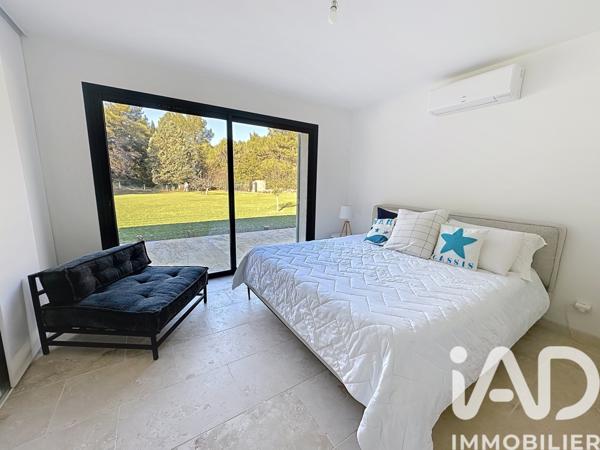 Maison à vendre 8 pièces 230 m² Roquefort-la-Bédoule