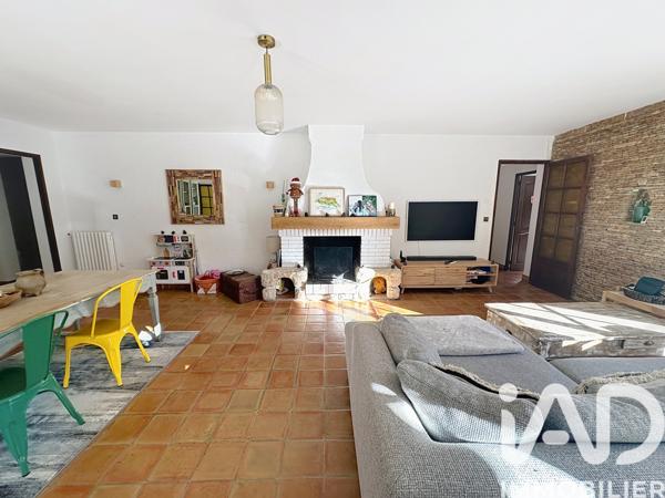 Maison à vendre 8 pièces 230 m² Roquefort-la-Bédoule